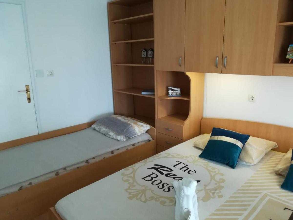 Apartment And Room Hudoletnjak Шіло Екстер'єр фото